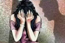 दुष्कर्म का मामला: सांसद के खिलाफ दिल्ली में लड़की दर्ज कराई शिकायत, जाने- क्या है पूरा मामला