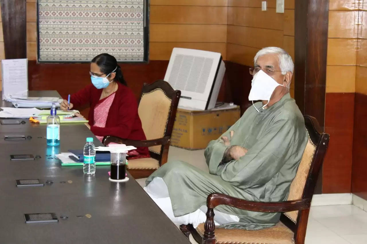 स्वास्थ्य मंत्री TS सिंहदेव ने स्वास्थ्य विभागीय अधिकारियों के साथ की समीक्षा बैठक…