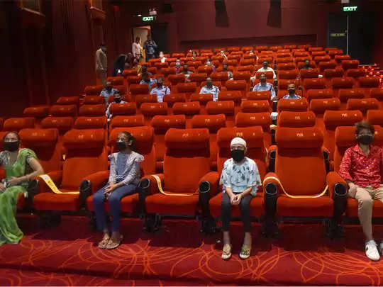 केंद्र ने जारी की नई गाइडलाइंस: सिनेमा हॉल में बढ़ेगी लोगों की संख्या,स्‍वीमिंग पूल भी सभी के ल‍िए खुलेंगे