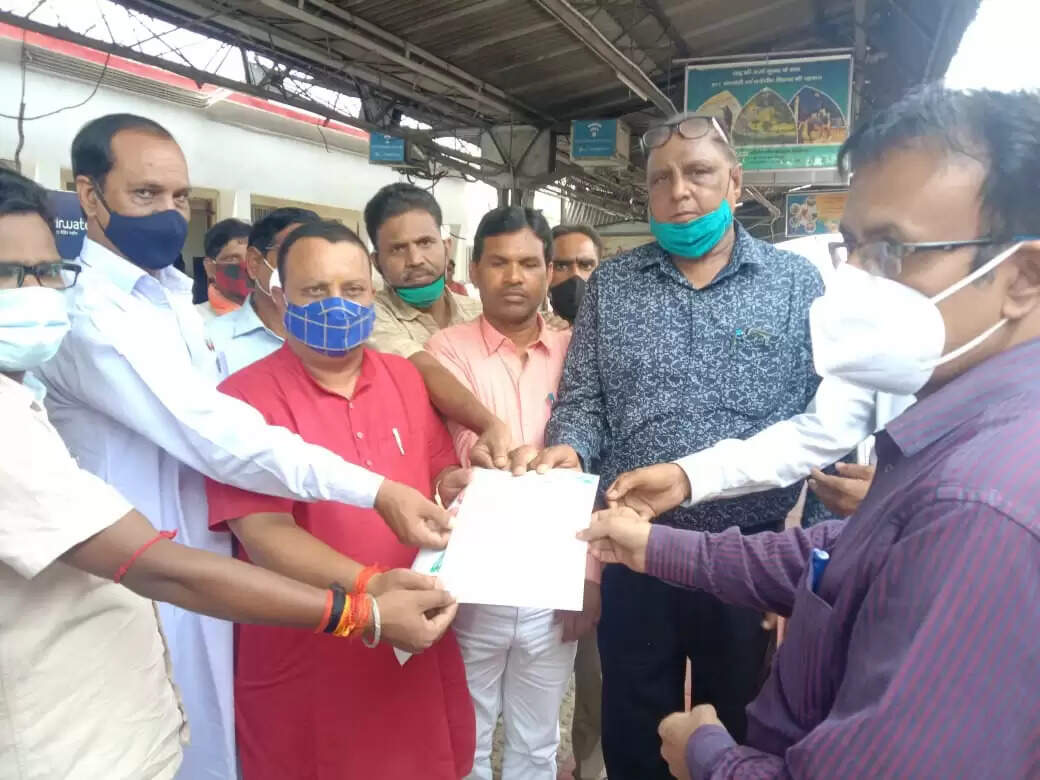 सिंगरौली जबलपुर इंटरसिटी ट्रेन को चलाए जानें,अध्यक्ष जिला कांग्रेस कमेटी सिंगरौली शहर ने महाप्रबंधक,रेल को दिया ज्ञापन